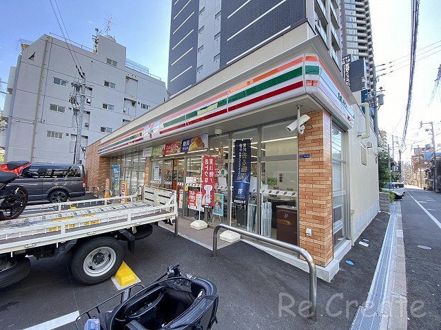 コンビニ　セブンイレブン大阪高津3丁目店（コンビニ）まで155m