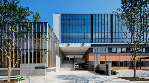 小学校　豊島区立池袋本町小学校（小学校）まで1554m
