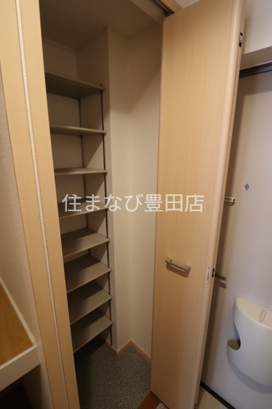 玄関　同型タイプ