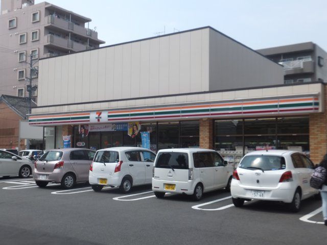 コンビニ　セブンイレブン名古屋太閤通４丁目店（コンビニ）まで59m