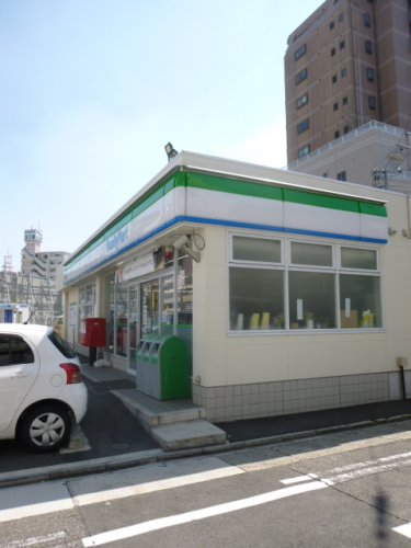 コンビニ　ファミリーマート 吹上駅北店（コンビニ）まで515m