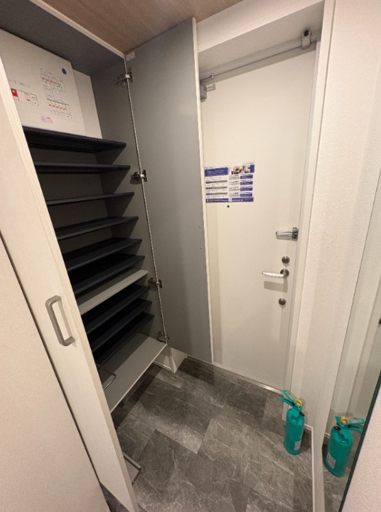 玄関　※住戸参考写真　実際とは異なる場合がございます。