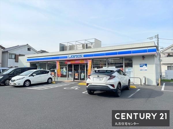 コンビニ　ローソン　越谷弥十郎店（コンビニ）まで745m