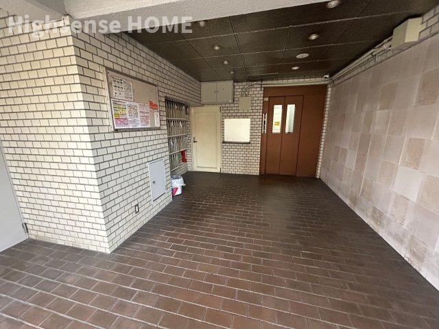 ロビー　建物の内部です