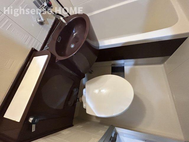 トイレ　落ち着いたトイレです