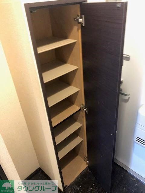 玄関　下駄箱