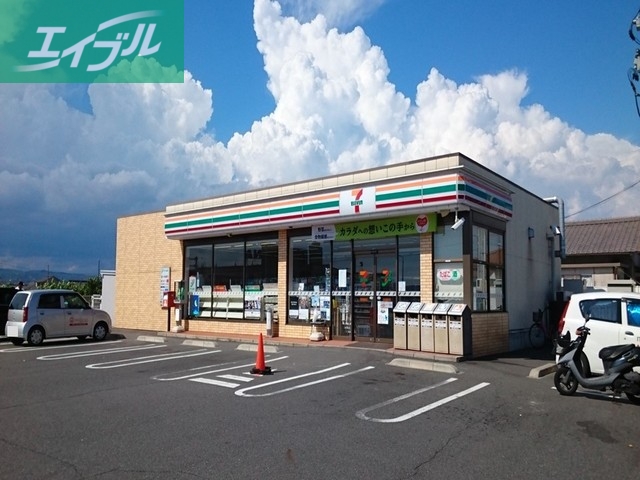 コンビニ　セブンイレブン　連島鶴新田店（コンビニ）まで550m