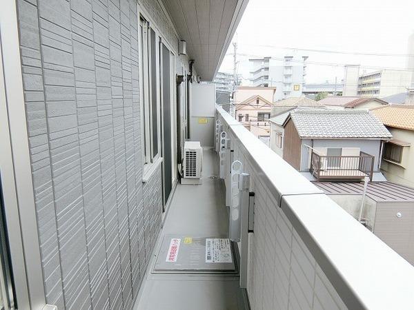 バルコニー　同施工会社イメージ！