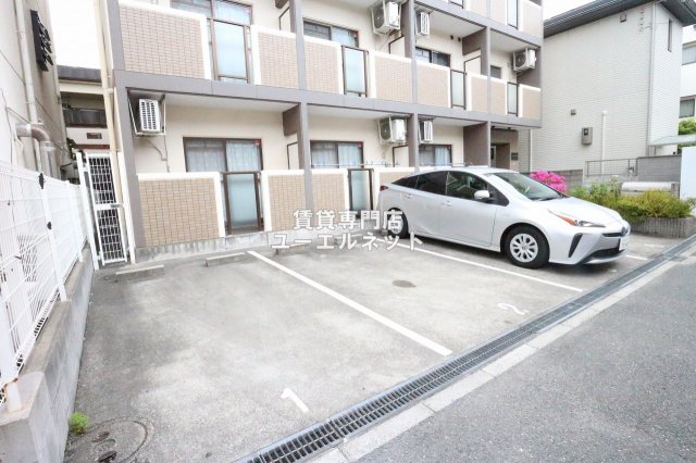 駐車場　敷地内駐車場あり◎