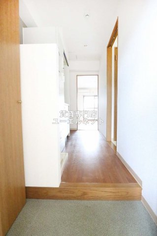 玄関　住まいの顔ともなる玄関