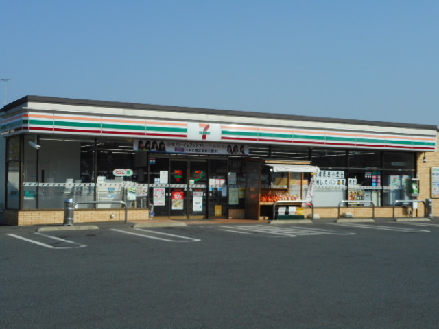 コンビニ　セブンイレブン常総中沼店（コンビニ）まで710m