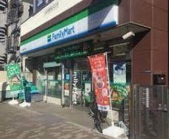 コンビニ　ファミリーマート新宿余丁町店（コンビニ）まで160m