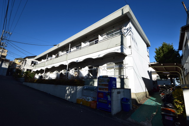 建物外観　☆ぜひ一度内見してみてください☆