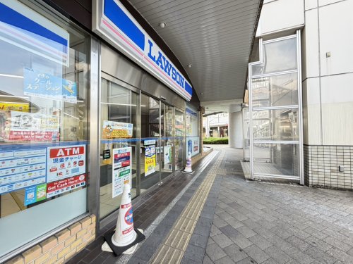 コンビニ　ローソン吹田朝日町店（コンビニ）まで208m