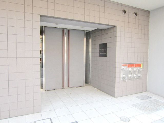 エントランス　★こちらが入り口です★