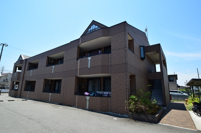 建物外観　カッコいい外観☆