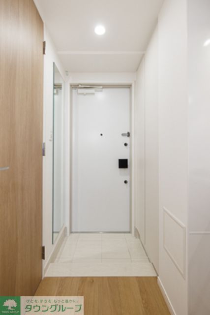 玄関　※写真は同タイプ住戸です。