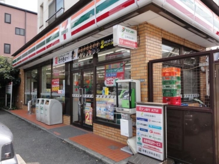コンビニ　セブンイレブン世田谷上馬2丁目店（コンビニ）まで164m