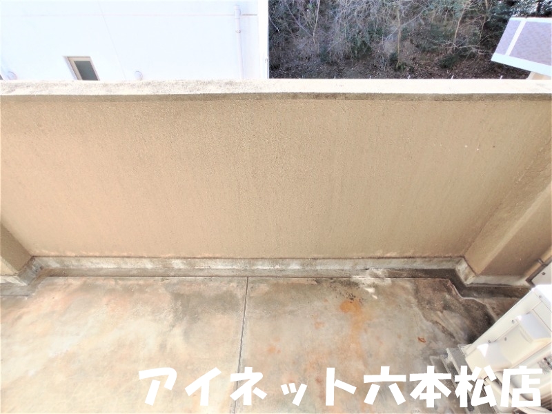 バルコニー　洗濯物はこちらへどうぞ。