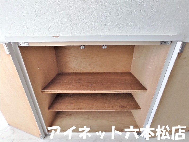 その他設備　玄関収納もばっちりです。
