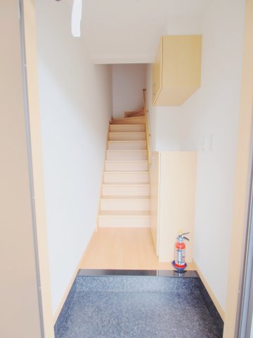 玄関　※同じ間取りの別部屋のお写真です※