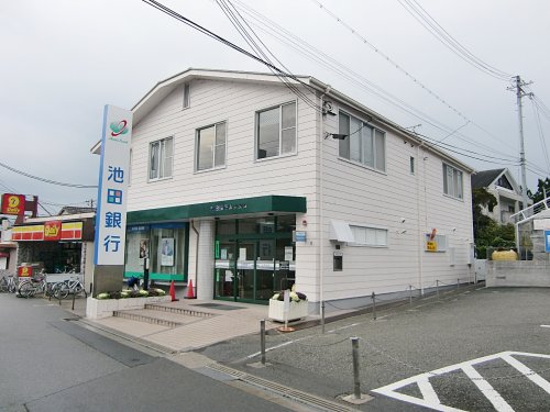 銀行　池田泉州銀行山本支店（銀行）まで568m