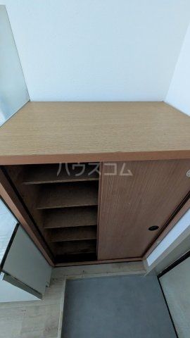 コーポ南行徳C棟の玄関写真