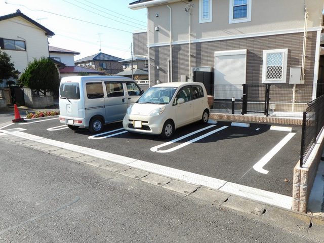 駐車場　駐車場