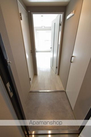 FIRST LEBEN月寒の玄関写真