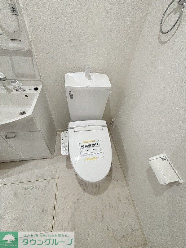 トイレ　トイレ