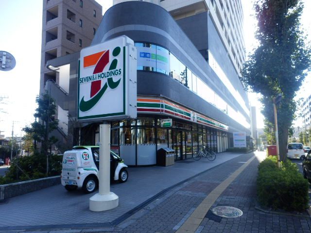 コンビニ　セブンイレブン南浦和文化通り店（コンビニ）まで590m