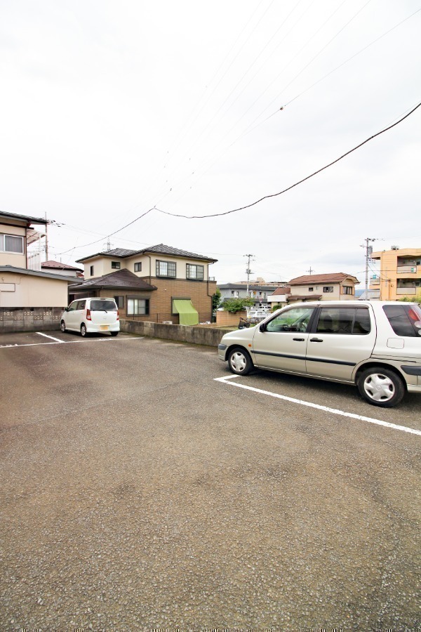 駐車場　駐車場スペース