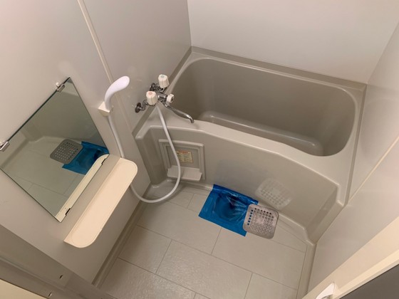 バス・シャワールーム　※別部屋の写真です