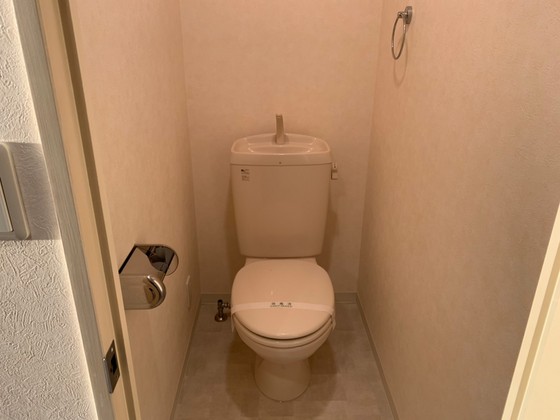 トイレ　※別部屋の写真です