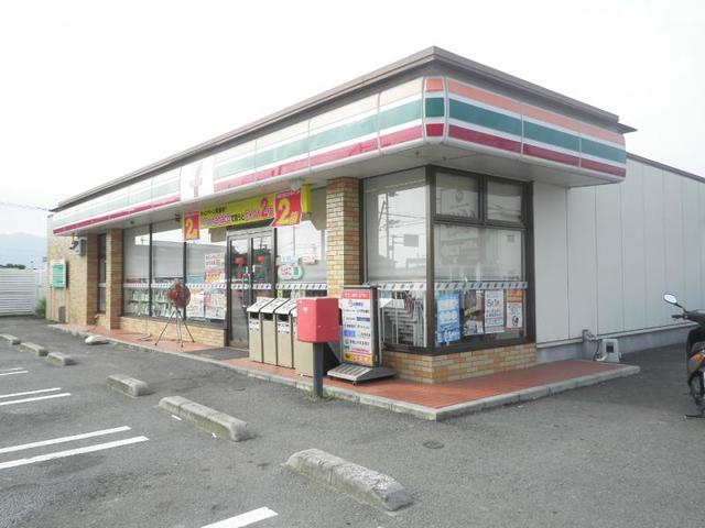 コンビニ　セブンイレブン紀の川下井阪店（コンビニ）まで865m