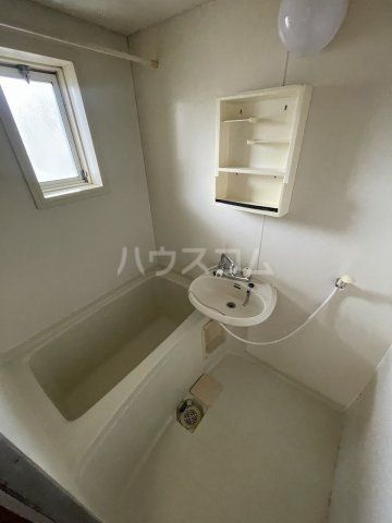シャトルIB棟の風呂写真