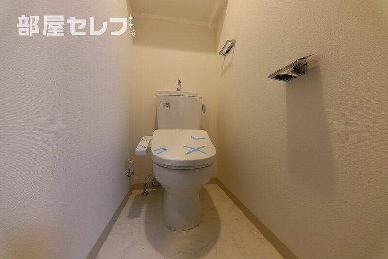 エステムコート名古屋新栄IIIグローリィのトイレ写真