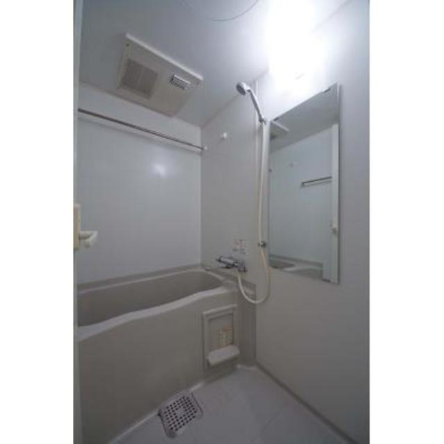 バス・シャワールーム　※写真は同タイプ住戸です。