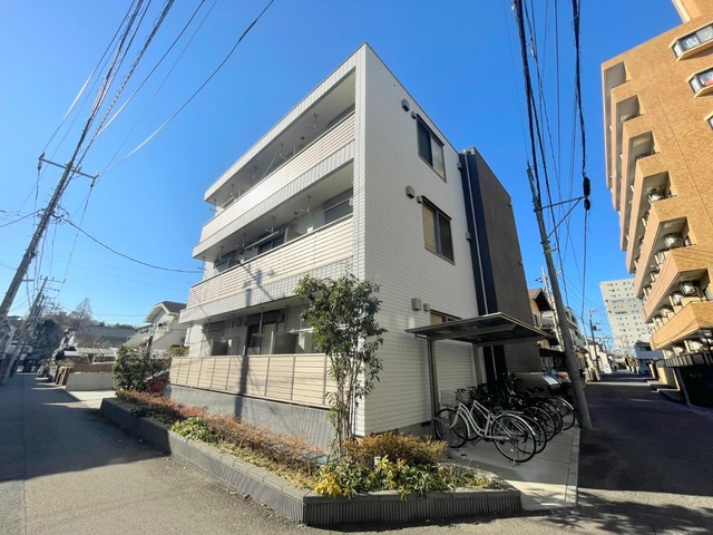 建物外観　２０２０．１０完成　耐震耐火構造に優れた旭化成へーベルメゾン