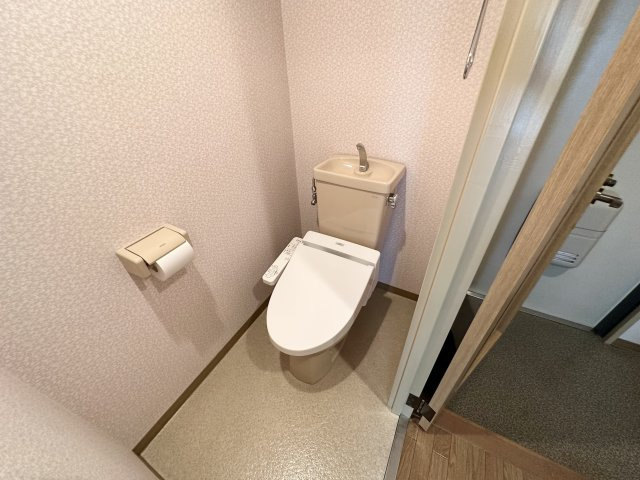 トイレ　バストイレセパレート！