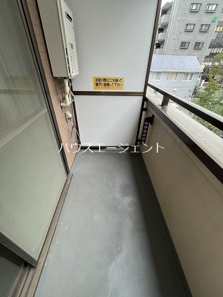 バルコニー　南向きのバルコニーです。※参考画像