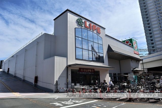 スーパー　（株）ライフコーポレーション／石神井公園店（スーパー）まで1096m