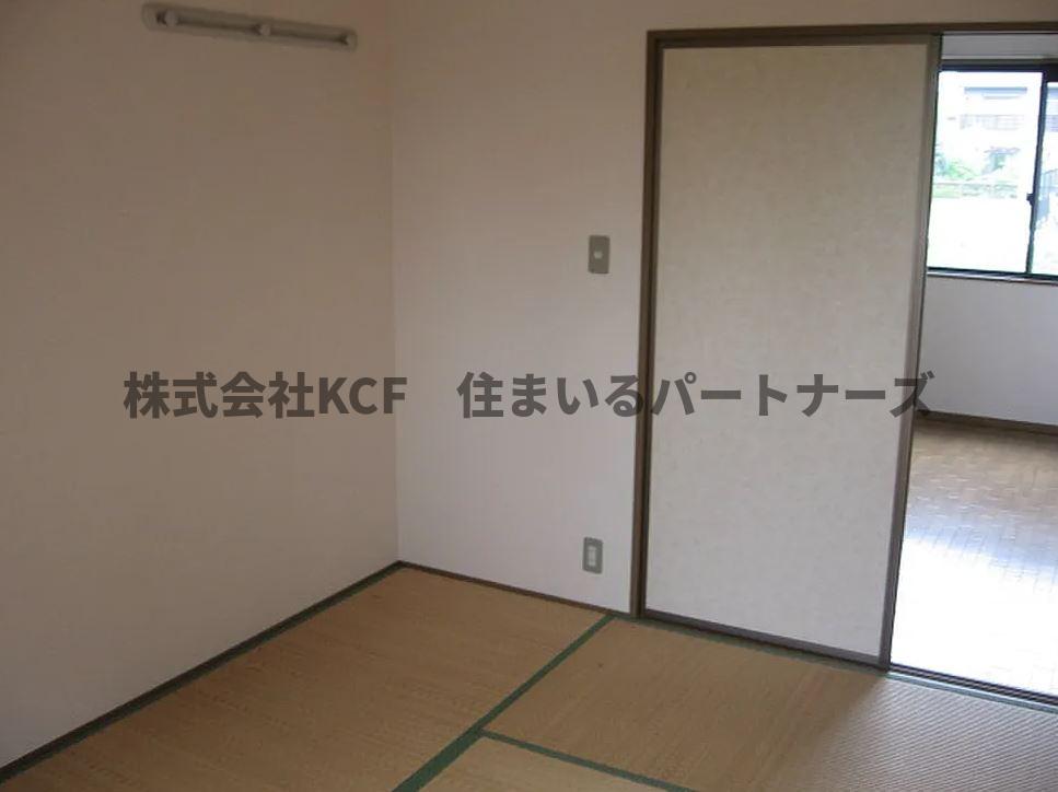 居室・リビング　和室ならではの温かな和の空間で寛ぎの時間を過ごせます