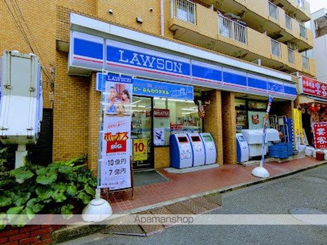 コンビニ　ローソン 大森海岸駅前店（コンビニ）まで108m