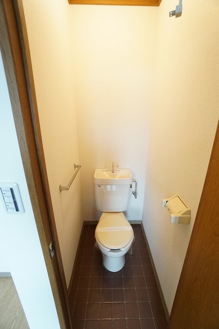 シティーハイム タキネのトイレ写真