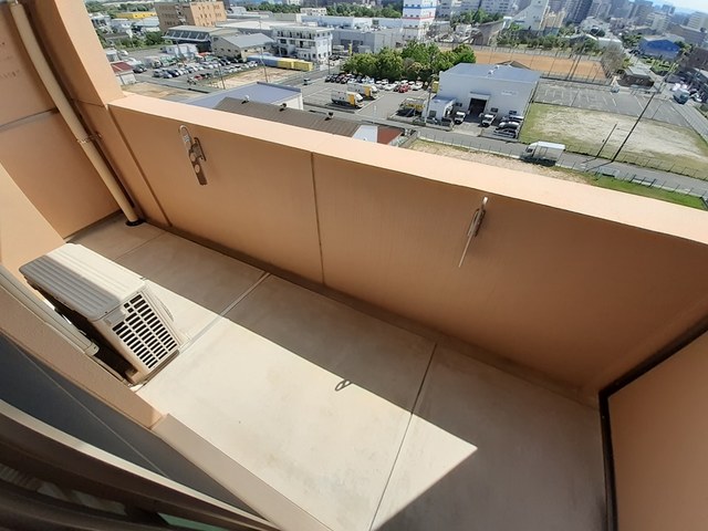 バルコニー　日当たりの良いバルコニーです！