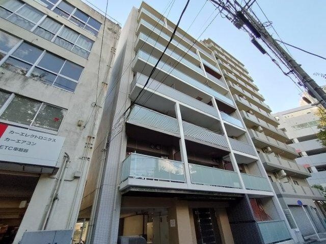 建物外観　オートロック完備