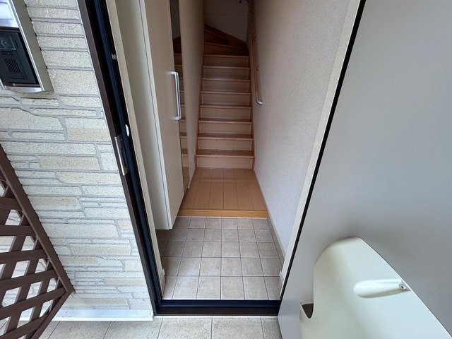 玄関　収納もある玄関です