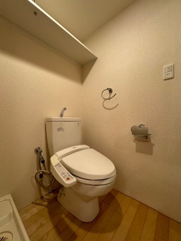 地下鉄名城線 名城公園駅 徒歩7分 4階建 築20年のトイレ写真