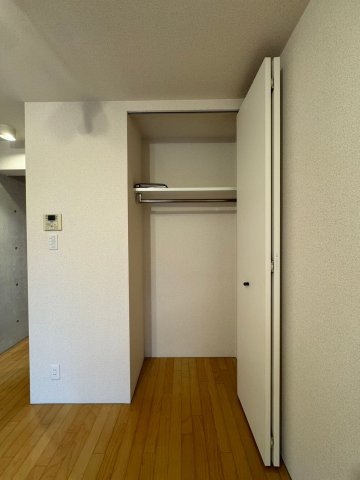地下鉄名城線 名城公園駅 徒歩7分 4階建 築20年の内装写真